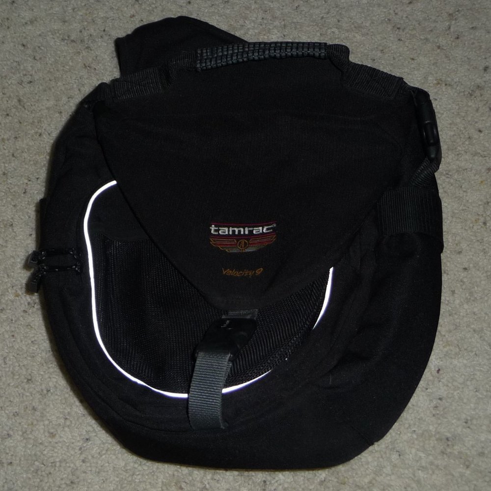 Tamrac Velocity 9 Camera Bag, Black